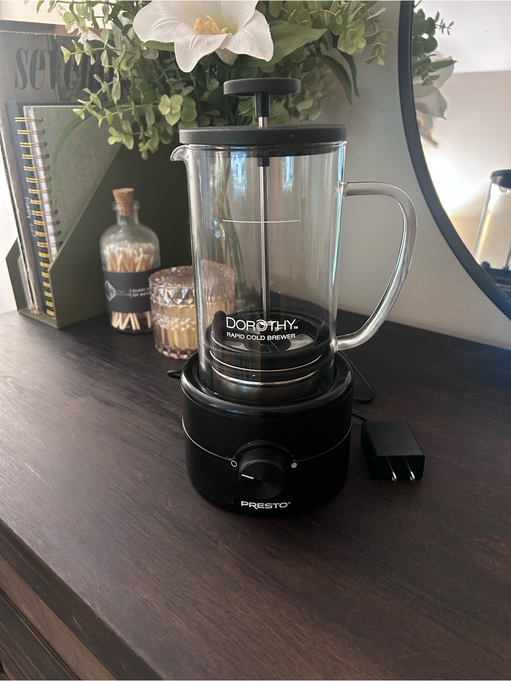 Dorothy Rapid Cold Brewer Coffee Maker – Black